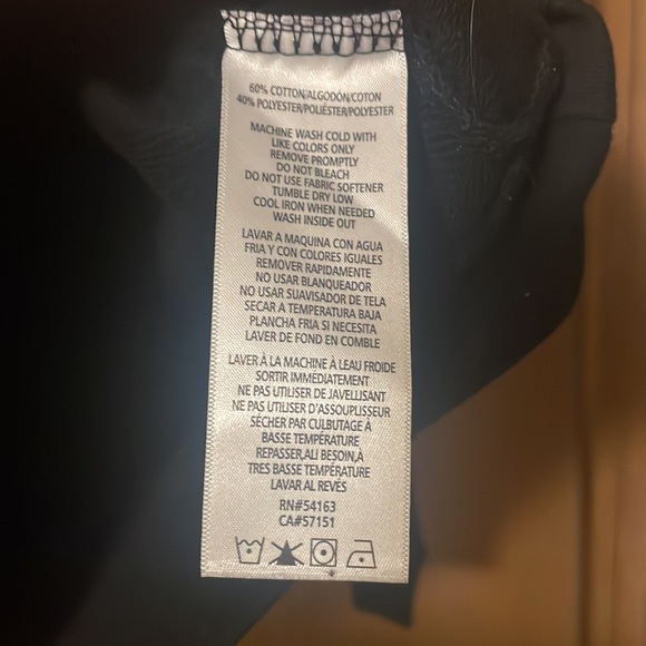 Calvin Klein Crew Neck - Picture 4 of 4